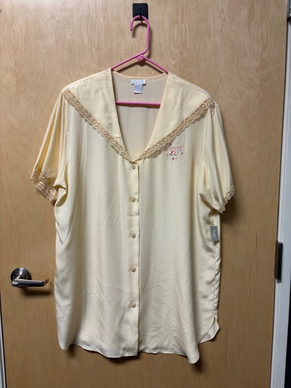 Vintage 80’s 90’ Yellow Fantasies Morgan Taylor Lace Embroidered Nightgown NWT